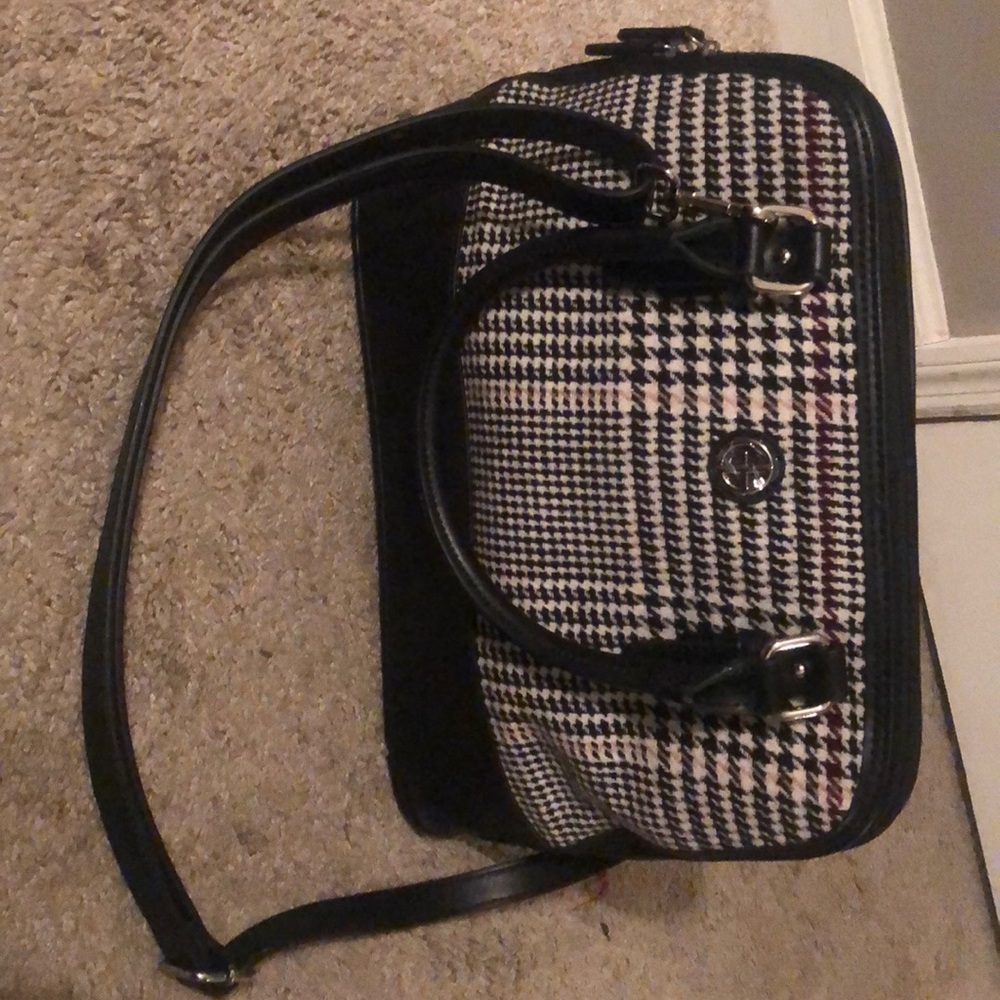 Giani Berninni Black plaid hand bag